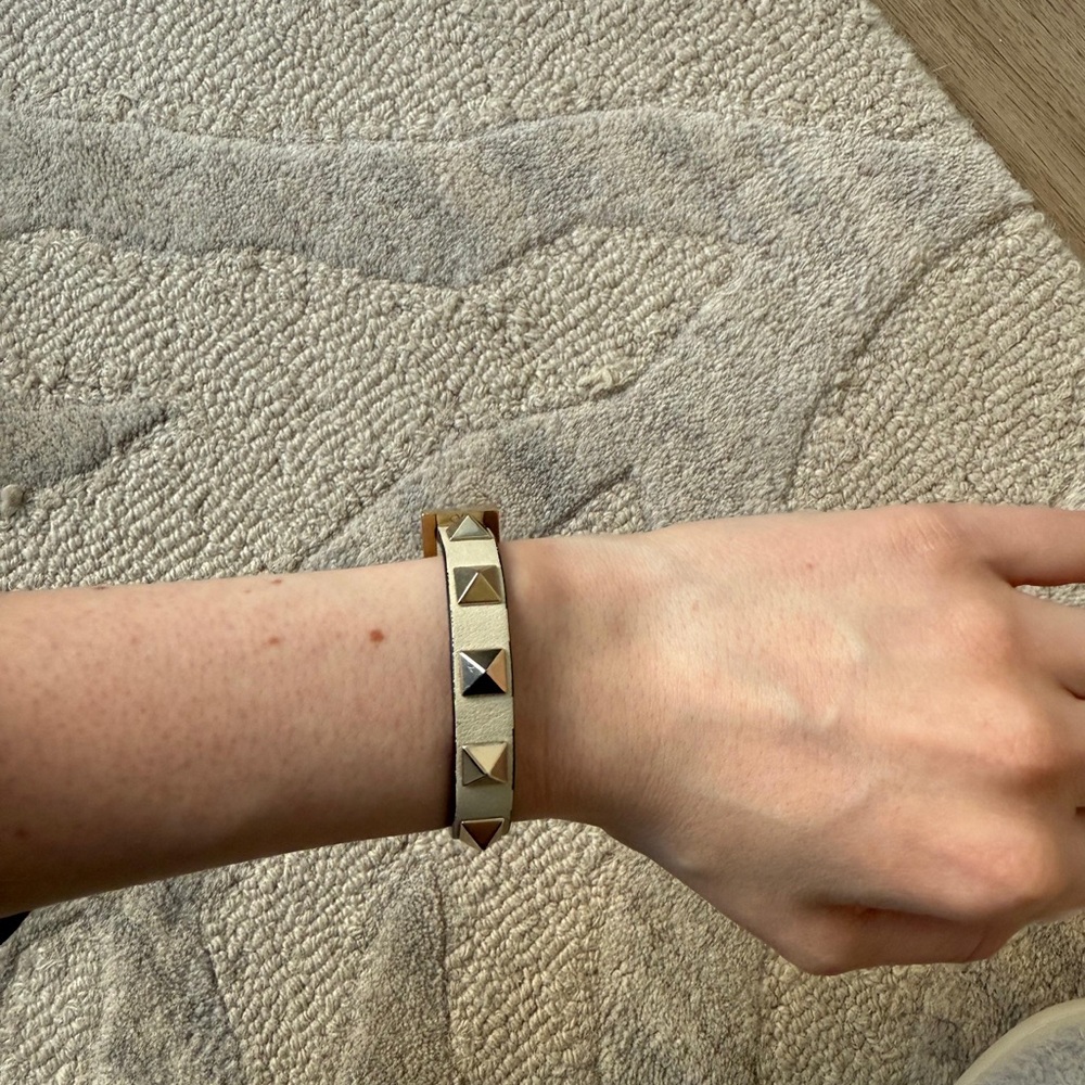 Valentino Rockstud Leather Bracelet in Beige and Gold